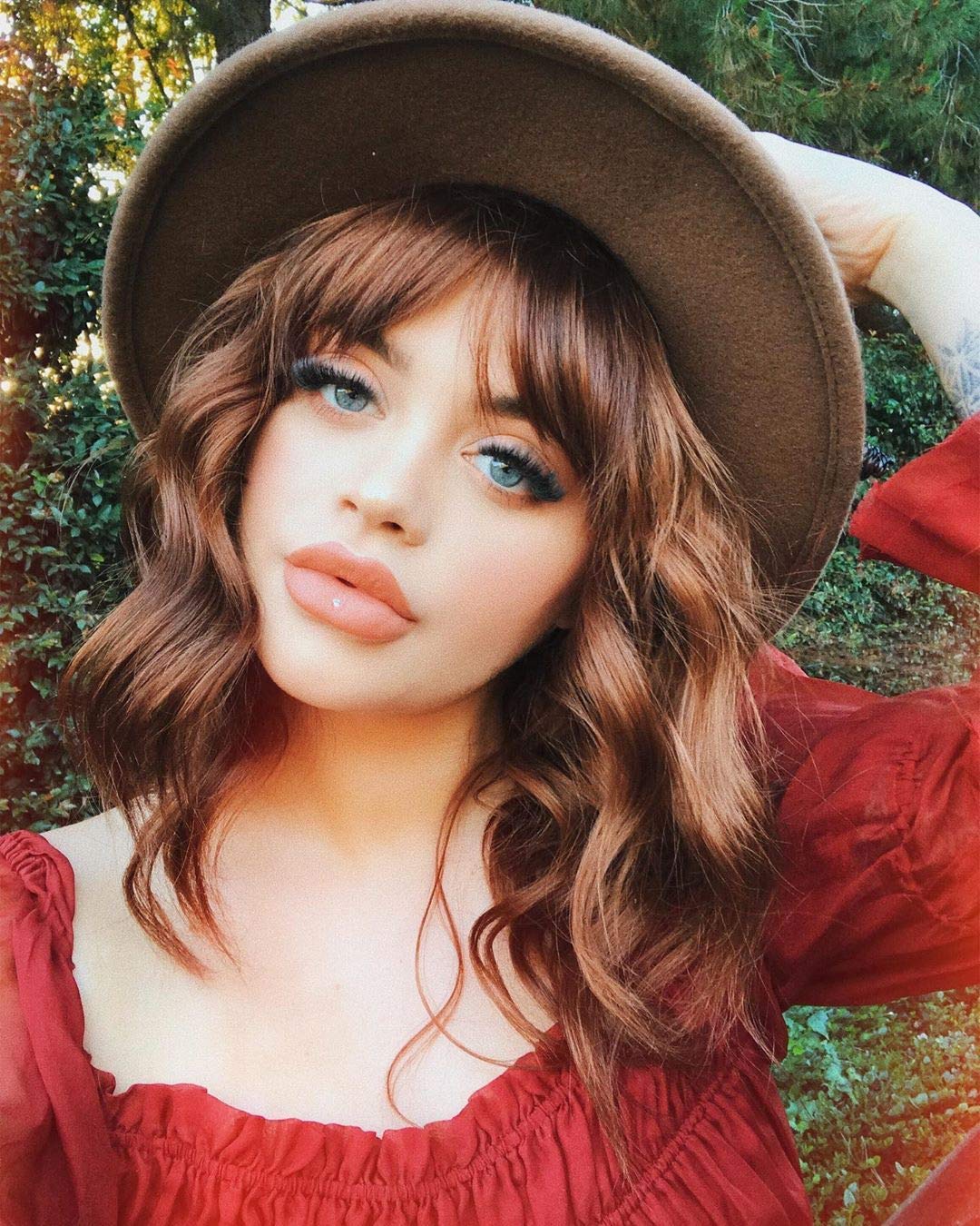 Black Mixed Brown Wig for Black Women 14 Inch Short Wavy Hair Wigs Curly Bob Wig with Bangs Wigs Shoulder Length Wigs for Black Women Bob Style Synthetic Heat Resistant